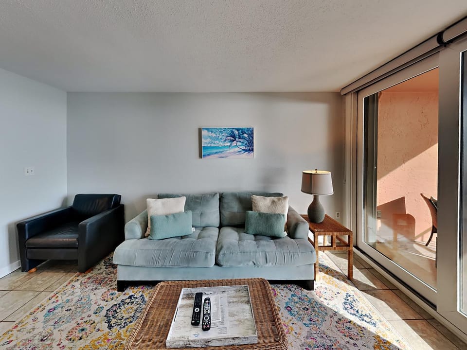 Balcony/Terrace, Living room, Seating area, furniture