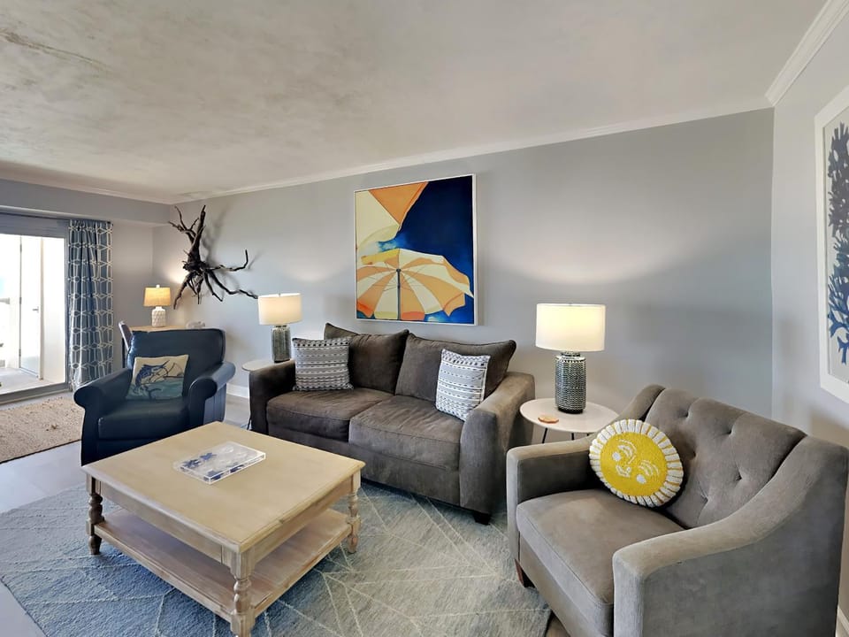 Living room, Seating area, furniture