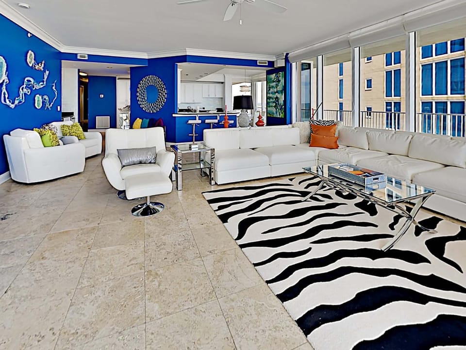 Balcony/Terrace, Kitchen or kitchenette, Living room, Seating area, furniture