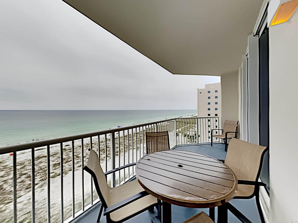Balcony/Terrace, Seating area, Beach, Sea view