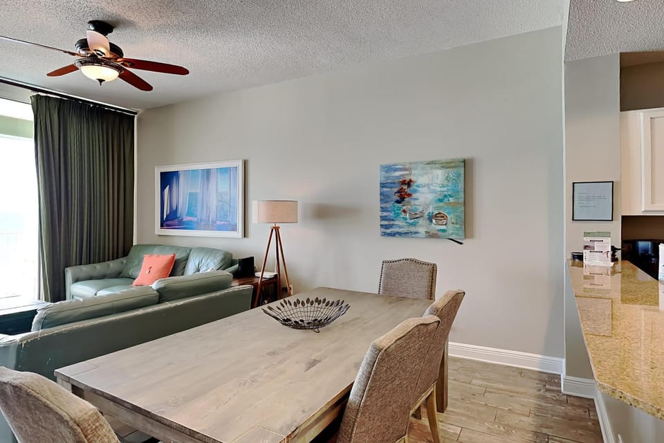 Kitchen or kitchenette, Living room, Dining area, furniture