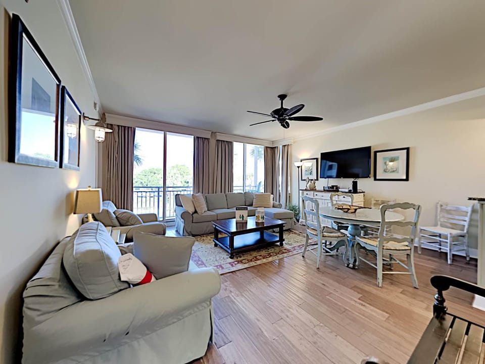 Garden, TV and multimedia, Balcony/Terrace, Living room, Seating area, Dining area, furniture