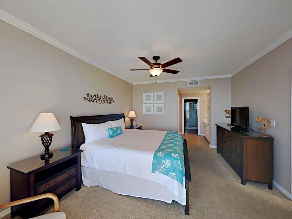 Bed, TV and multimedia, Bedroom, furniture