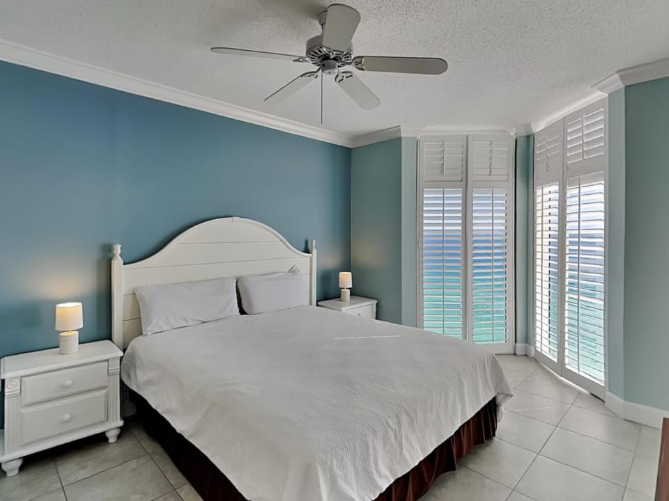 Bed, View (from property/room), Bedroom, Sea view, furniture
