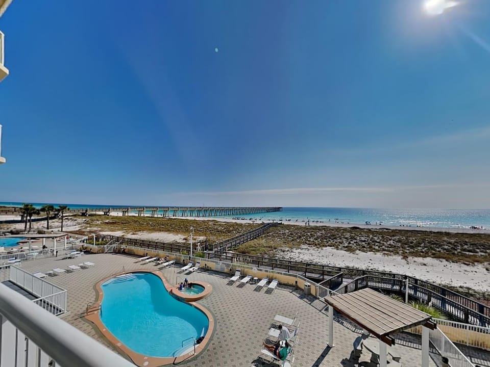 Fishing, Balcony/Terrace, Beach, Pool view, Sea view, Swimming pool