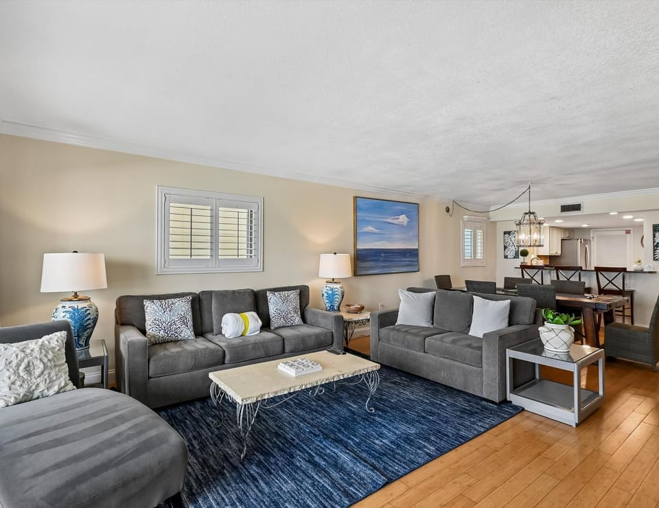 Living room, Seating area, furniture