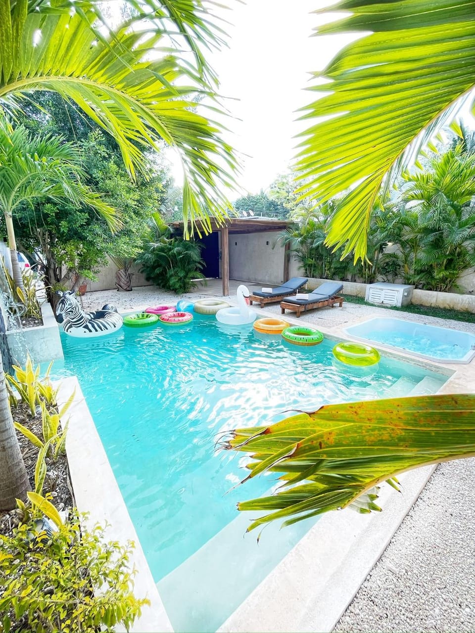 Spring, Day, Garden, Garden view, Garden view, Pool view, Pool view, Swimming pool, group of guests, group of guests, group of guests, Family, Family, Parking, concierge, internet, internet, sunbed, sunbed, towels, towels