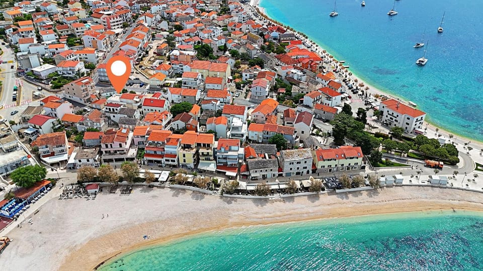 Beach, Location
