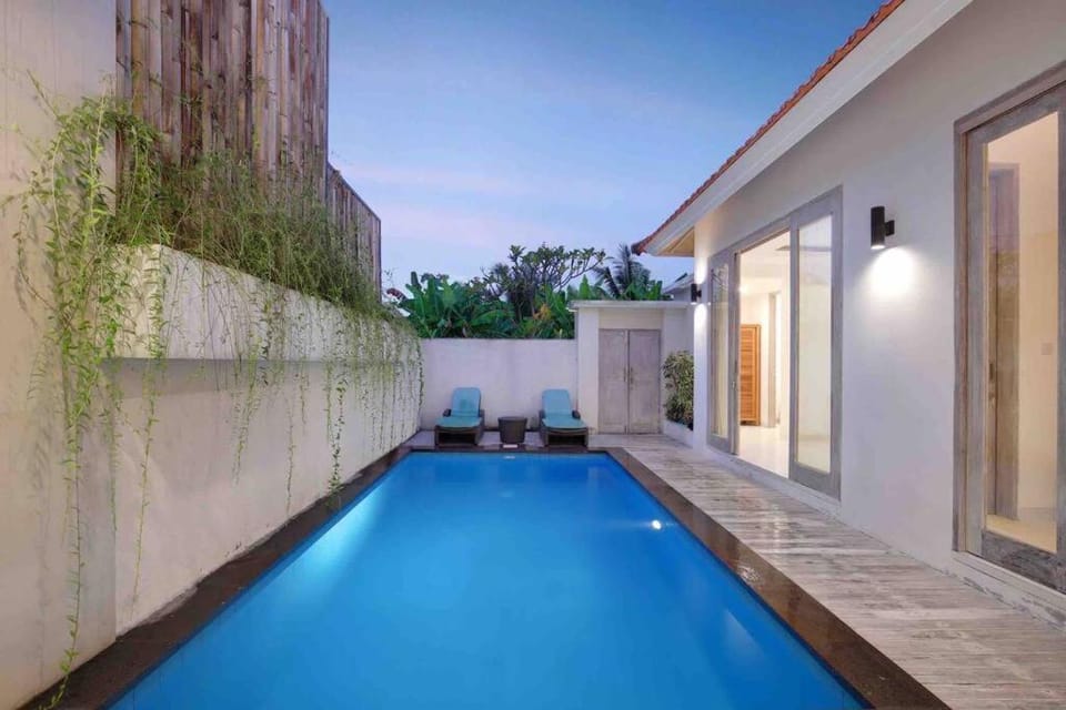 Green Villa A, brand new villa near central Ubud. Villa in Ubud