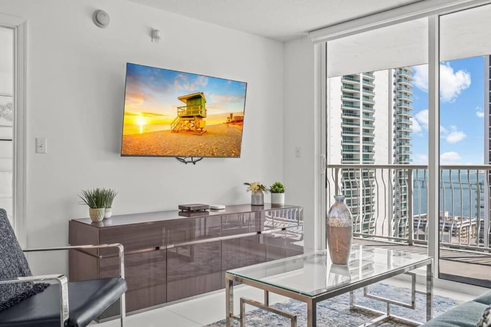 High Floor Ocean view Unit In Brickell Apartment in Brickell