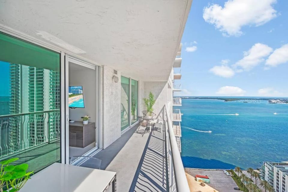 High Floor Ocean view Unit In Brickell Apartment in Brickell