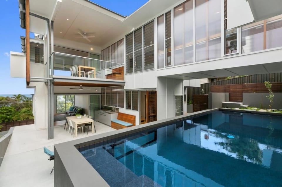 Property building, Swimming pool