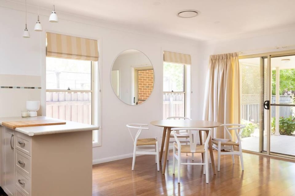 Adorable 1-bedroom Kuzman Guesthouse House in Mudgee