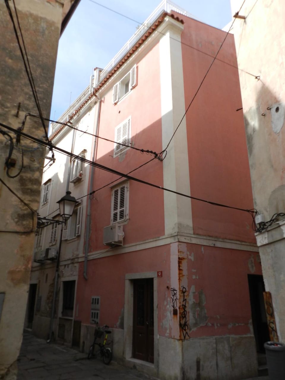 Property building, Street view