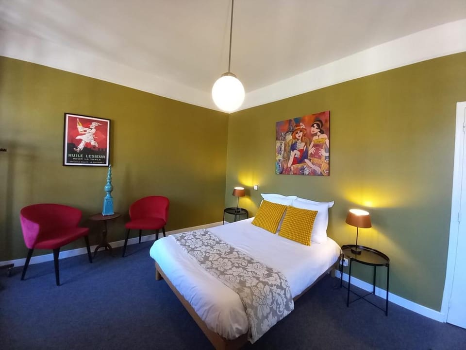 Bed, Bedroom