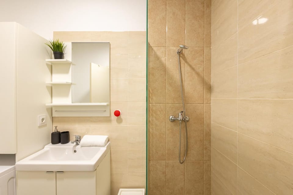 Shower, Bathroom