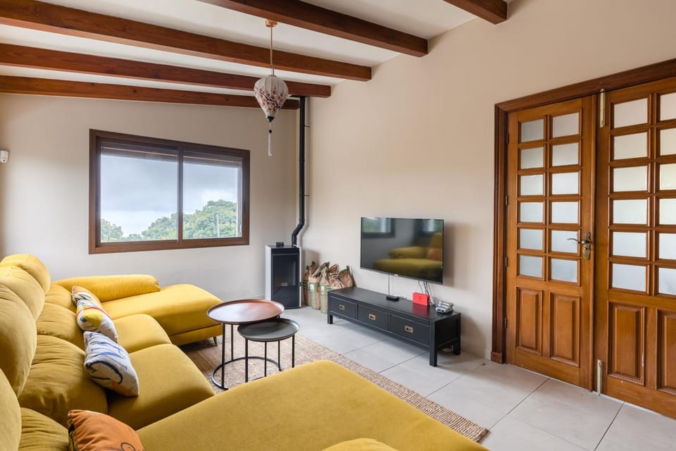 Maison Mialon: country house amidst of nature Chalet in Canary Islands