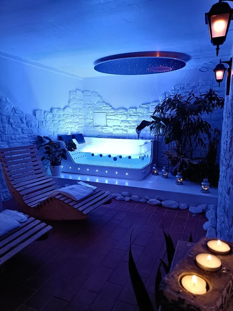 Hot Tub, Spa and wellness centre/facilities