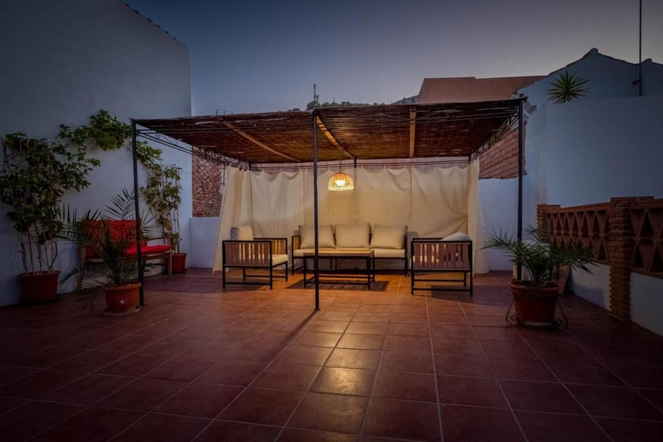 View (from property/room), Balcony/Terrace