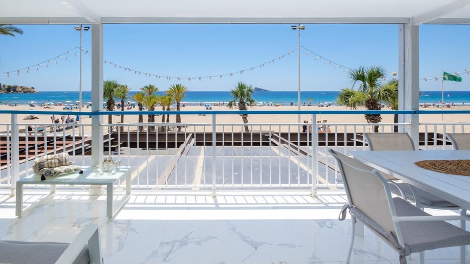 Balcony/Terrace, Dining area, Beach, Sea view