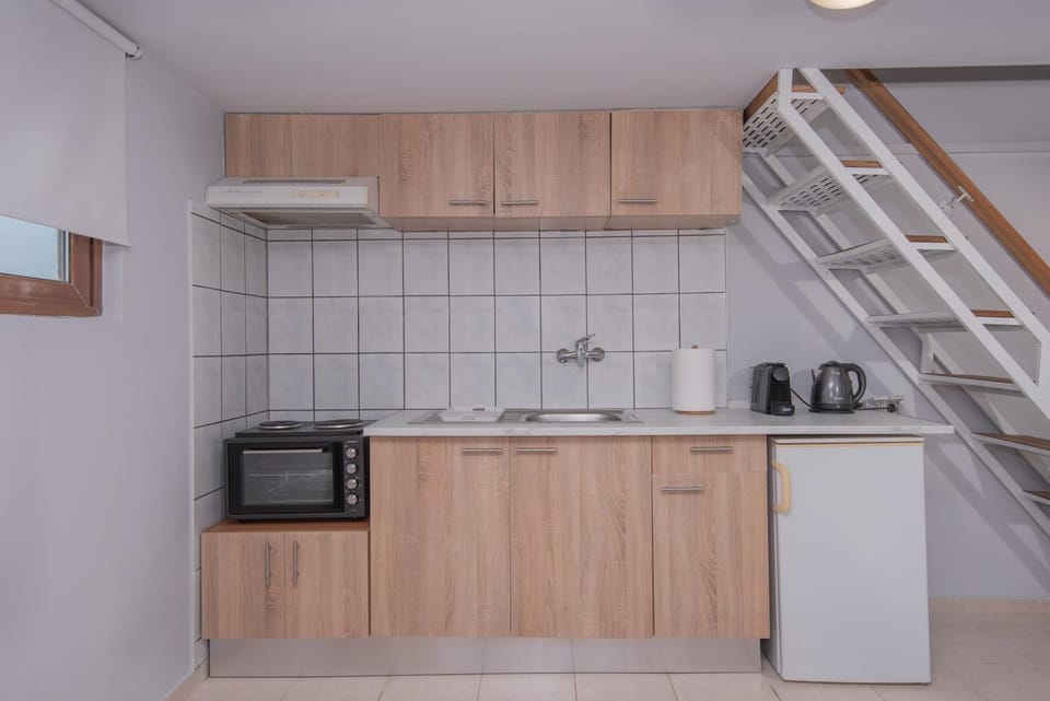 Coffee/tea facilities, Kitchen or kitchenette, kitchen