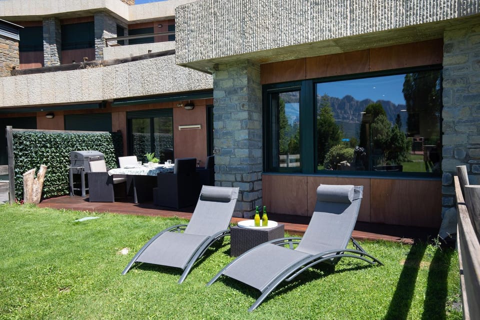 Patio, Garden, Garden view