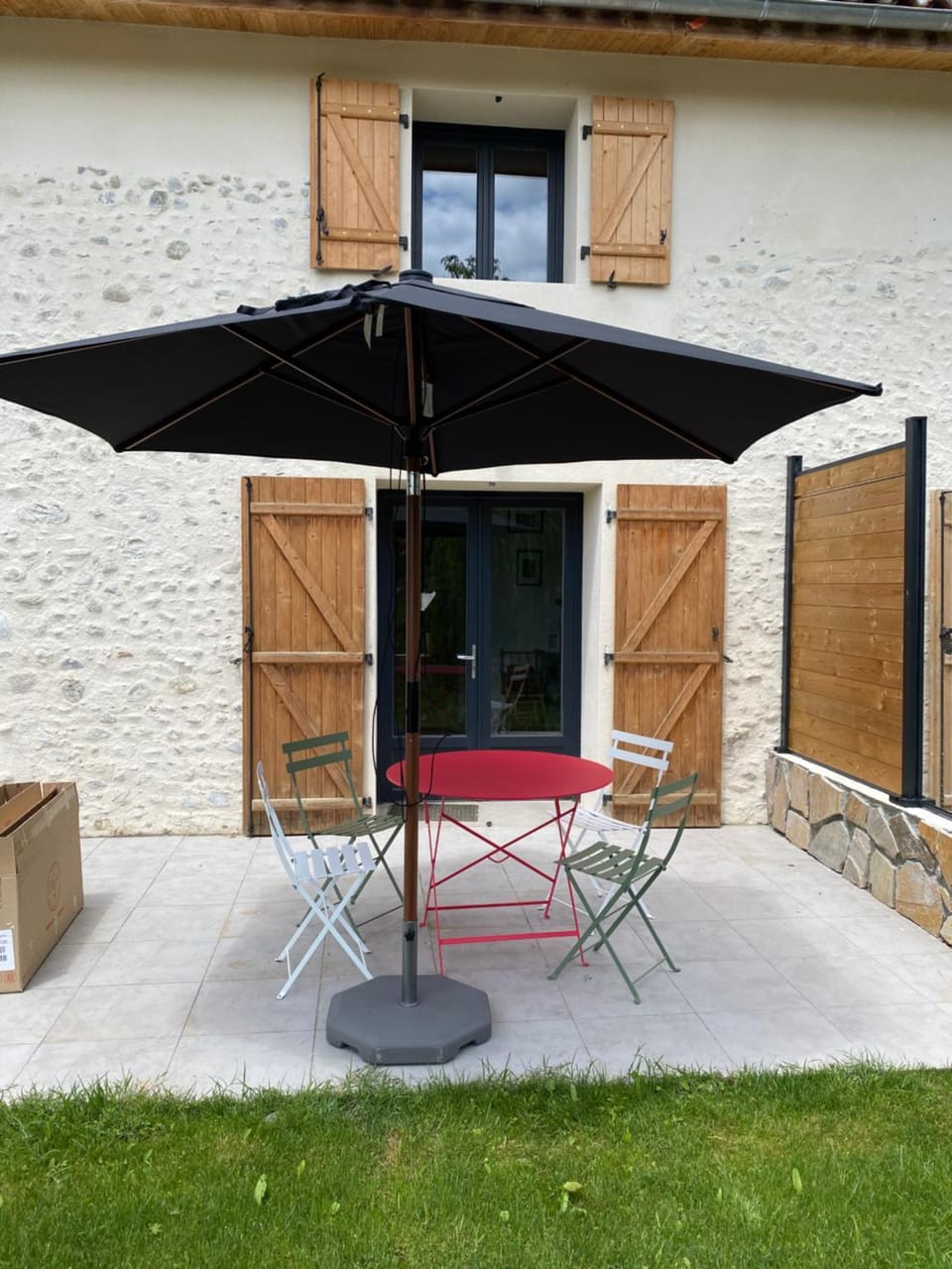 Patio, Facade/entrance