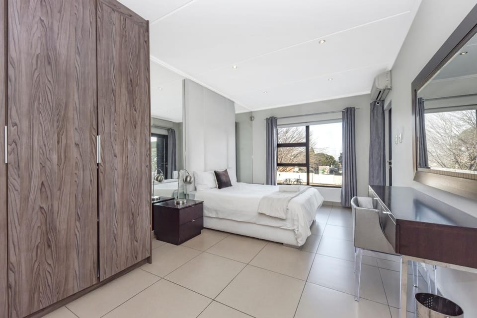 Bedroom, wardrobe