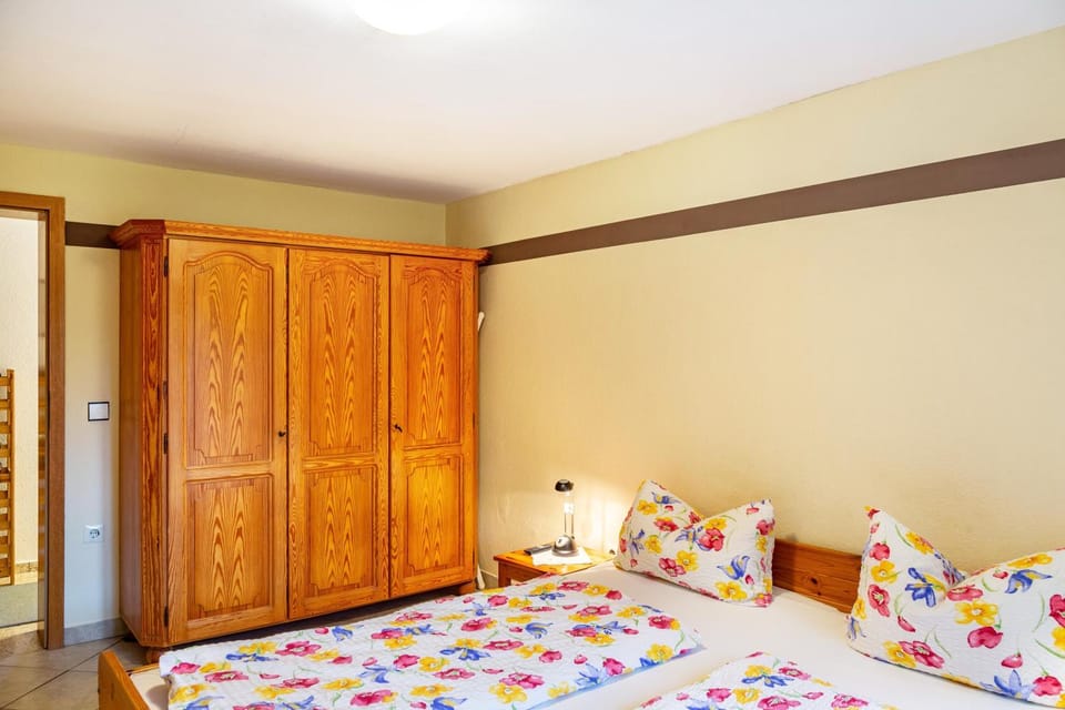 Property building, Living room, Bedroom