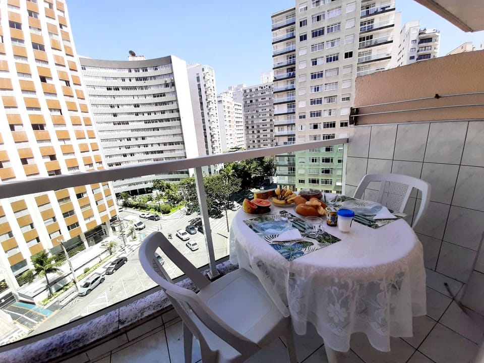 Marvelous apartment with ocean view in Pitangueiras - SAO016 Apartment in State of São Paulo