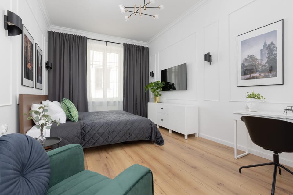 Seating area, Bedroom