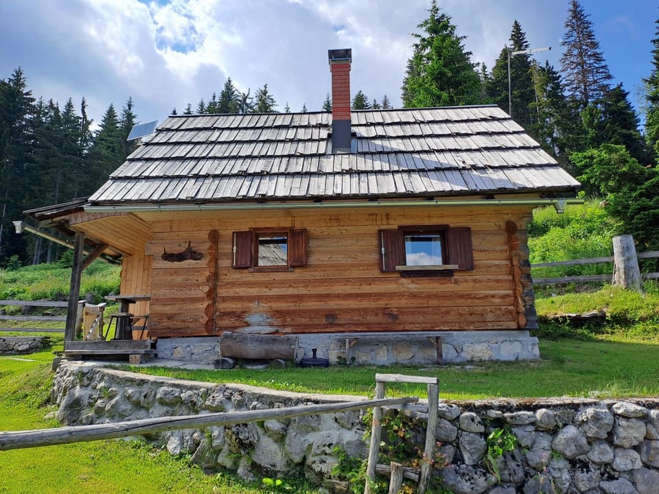 Koča na planini Jelje - Pokljuka House in Slovenia