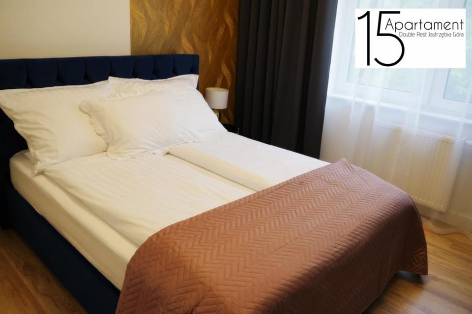 Bed, TV and multimedia, Photo of the whole room, Seating area, Bedroom, Guests, Family, furniture, heating, internet, wardrobe