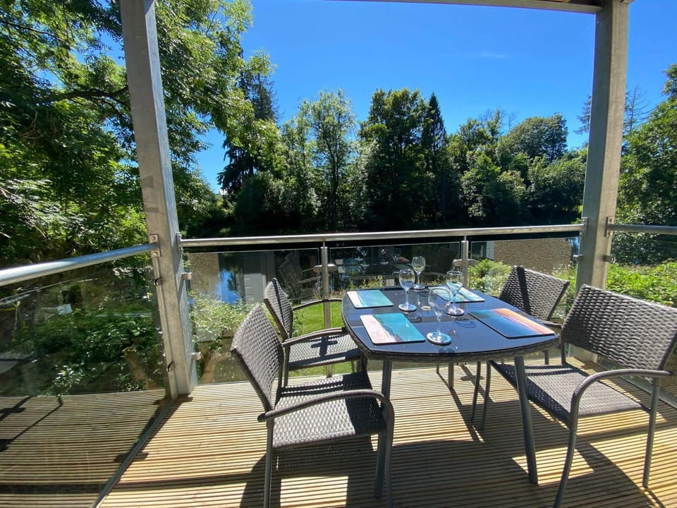 Beautiful Riverside Holiday Home Apartment in Scotland