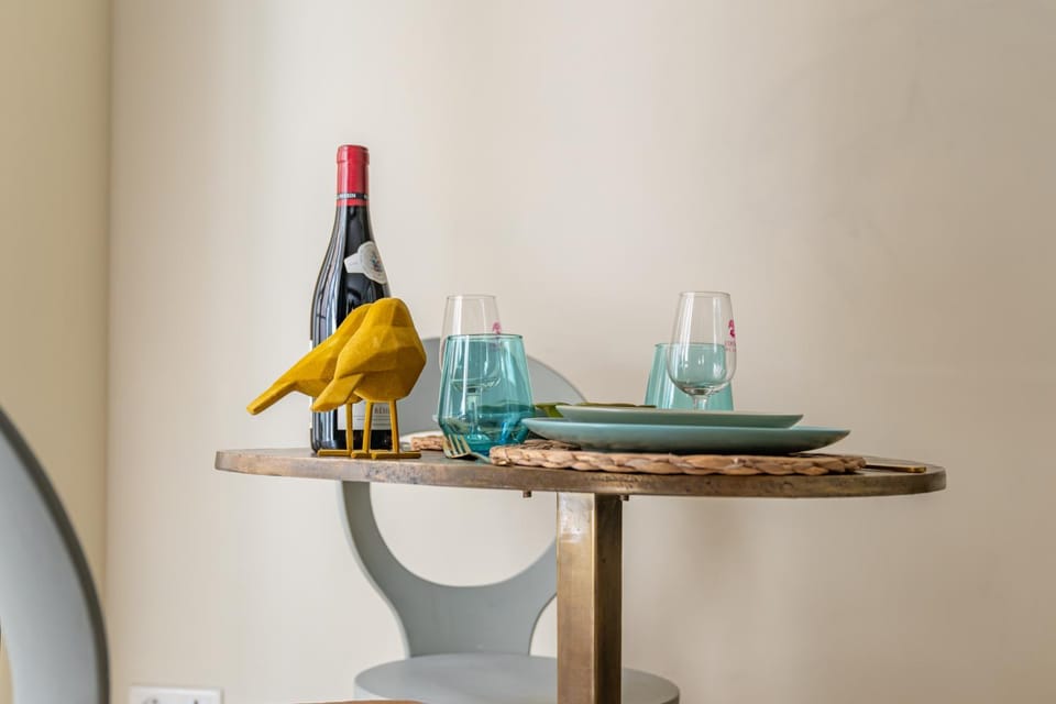 Decorative detail, Dining area