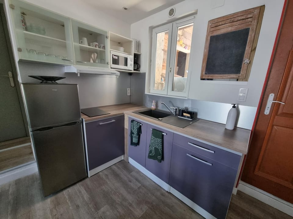 Joli appart. 2 à 8 pers. a 20 min du futuroscope Apartment in Centre-Val de Loire