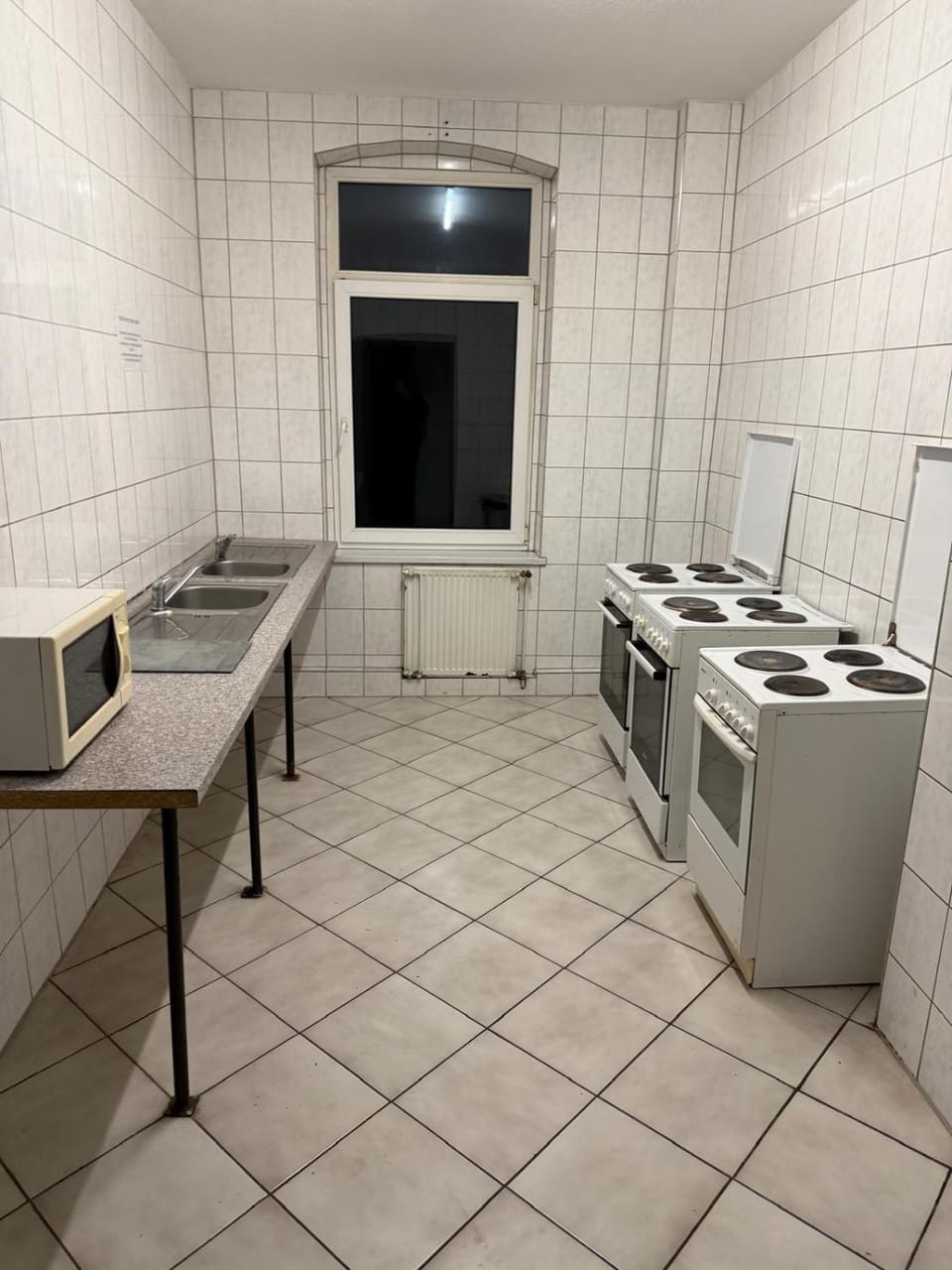 Kitchen or kitchenette, Kitchen or kitchenette
