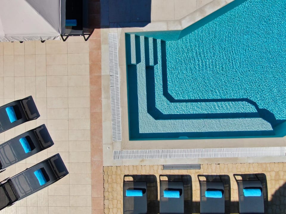 Pool view, Swimming pool