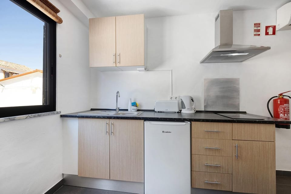 Kitchen or kitchenette, Living room
