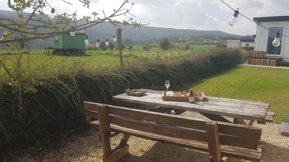 Spring, BBQ facilities, Garden, View (from property/room), Balcony/Terrace, Balcony/Terrace, Decorative detail, Canoeing, Hiking, Cycling, On site, Garden view, Landmark view, Mountain view, River view, Street view, Location