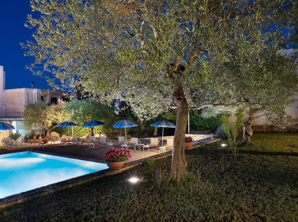 Garden, Swimming pool