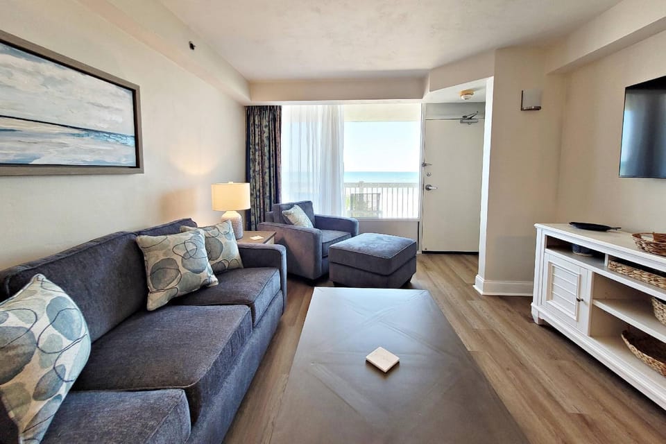 Daytona Beach Resort Unit #302 House in Holly Hill