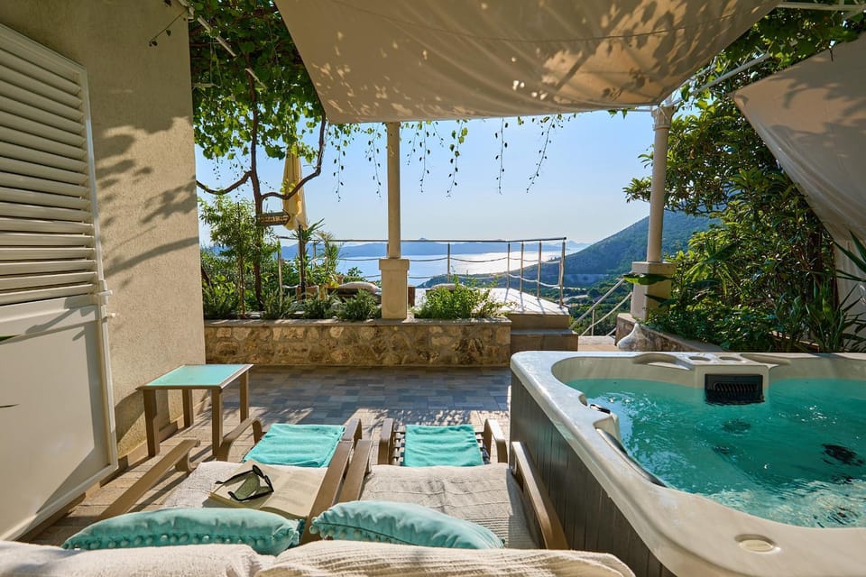 Hot Tub, Balcony/Terrace