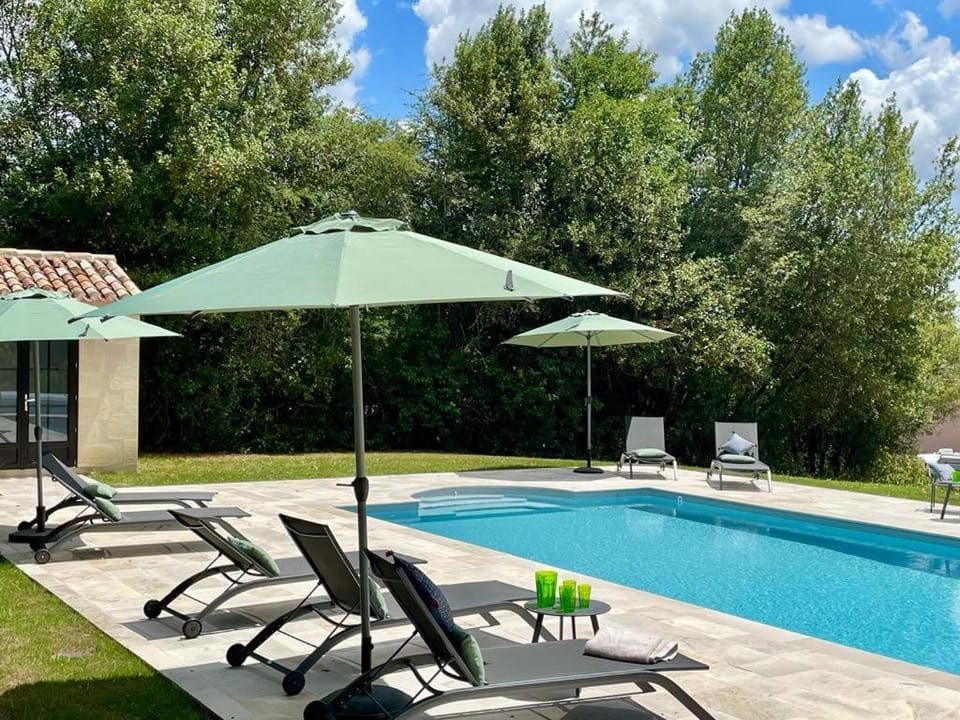 Garden, Garden view, Pool view, Swimming pool, sunbed