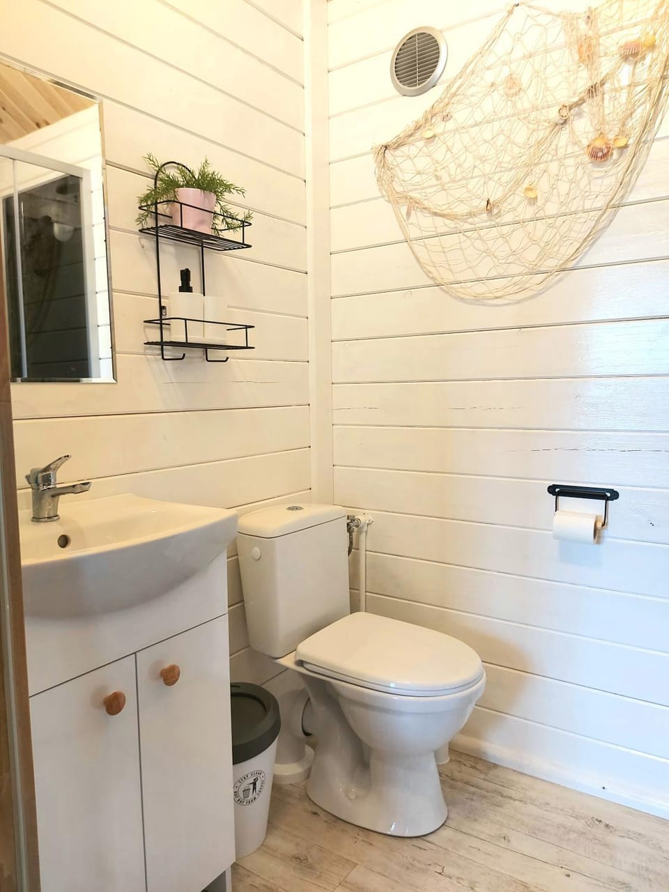 domki nad morzem Maja Mielenko House in West Pomeranian Voivodeship, Poland