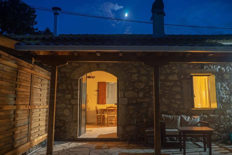 Patio, Facade/entrance