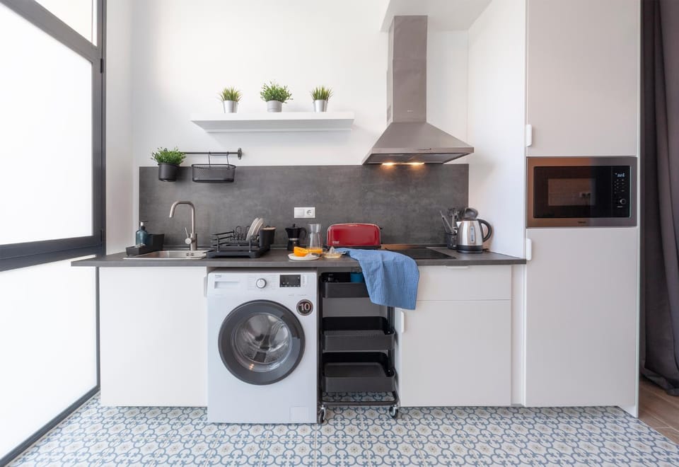 Kitchen or kitchenette