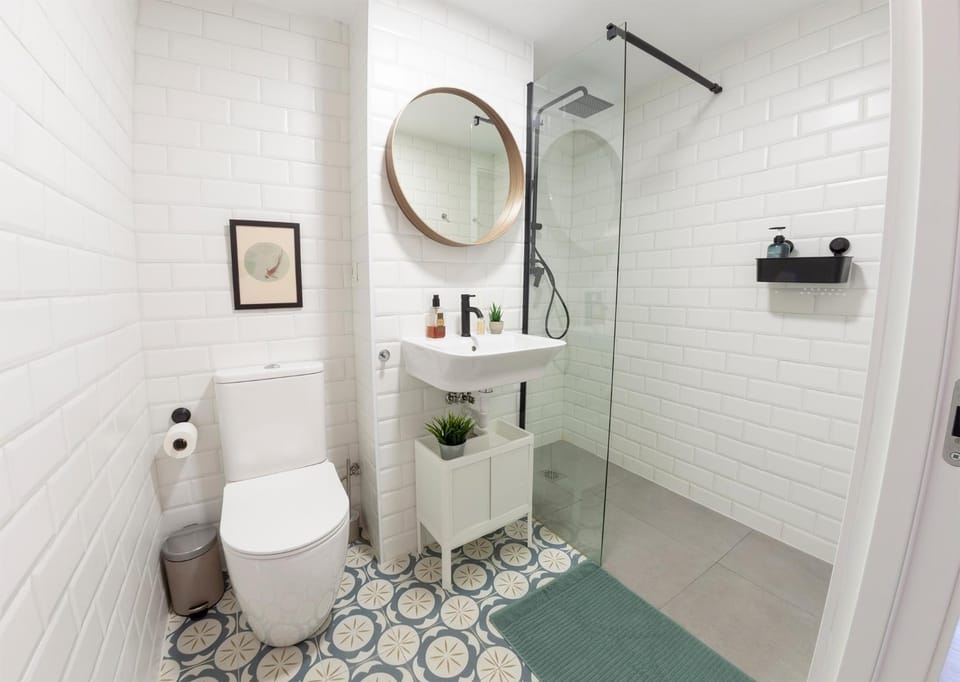 Shower, Toilet, Bathroom, heating