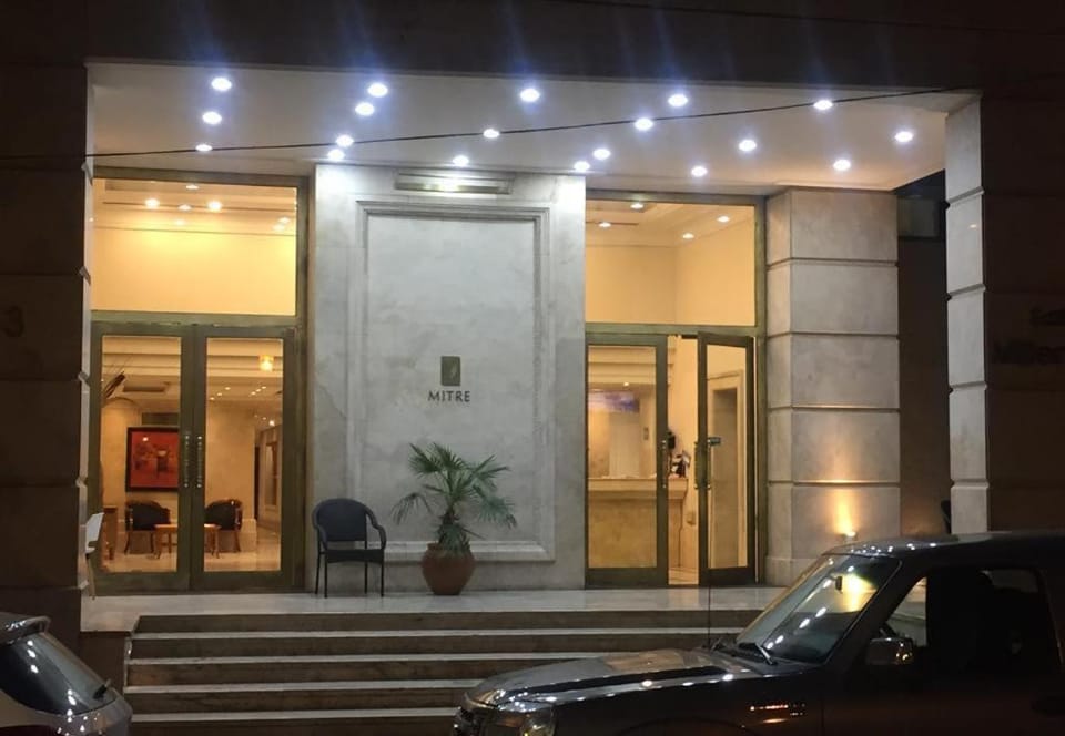 Facade/entrance