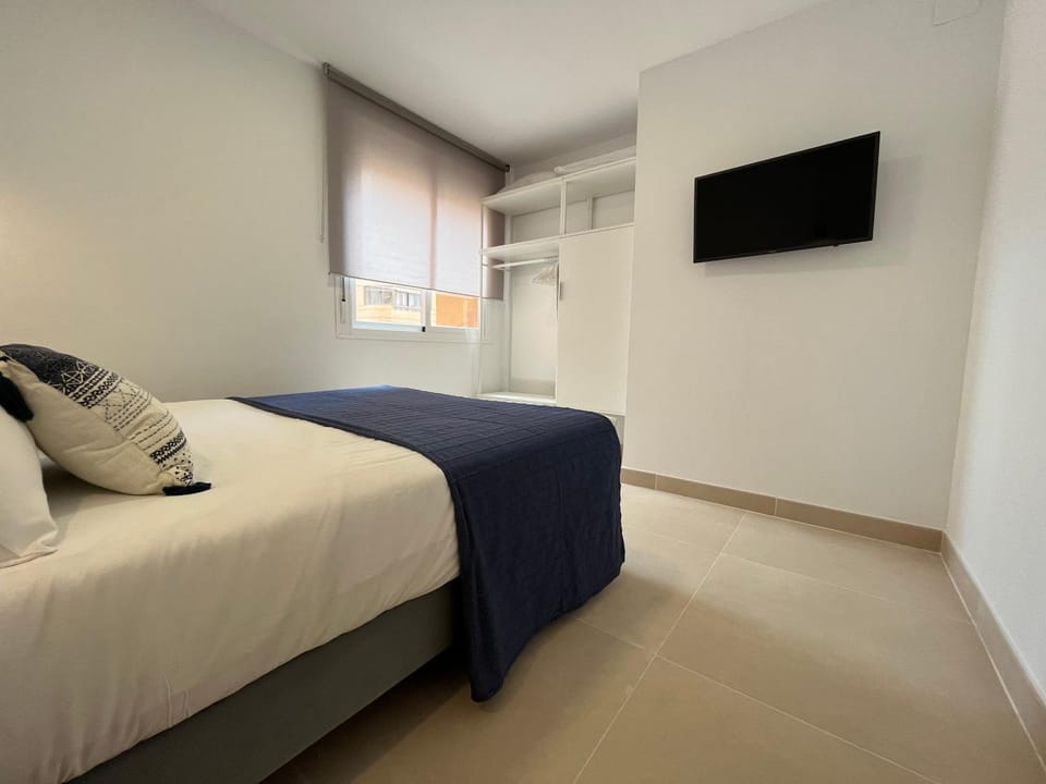 TV and multimedia, Bedroom, wardrobe